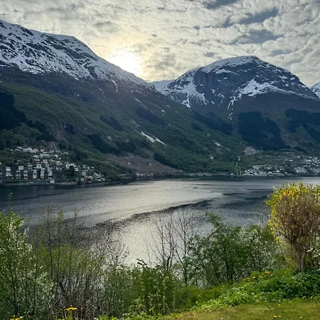 Maison d'hôtes Starview Trolltunga